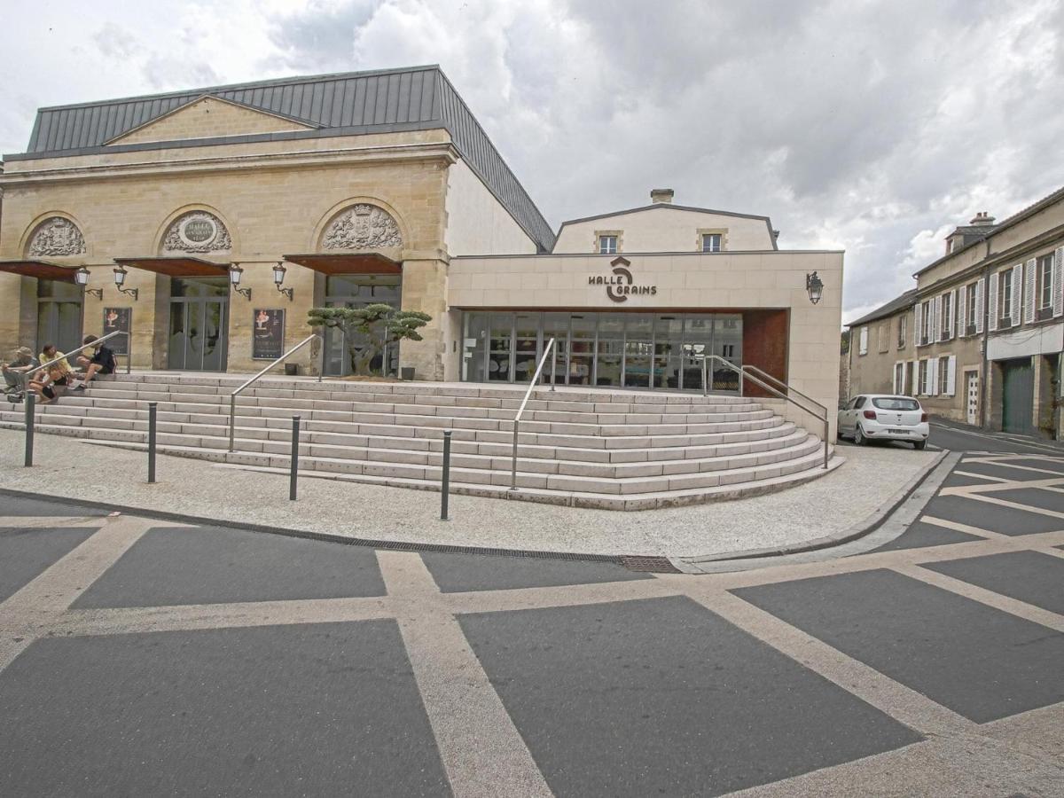 Modern Apartment In Bayeux Near Tapestry Museum Bagian luar foto