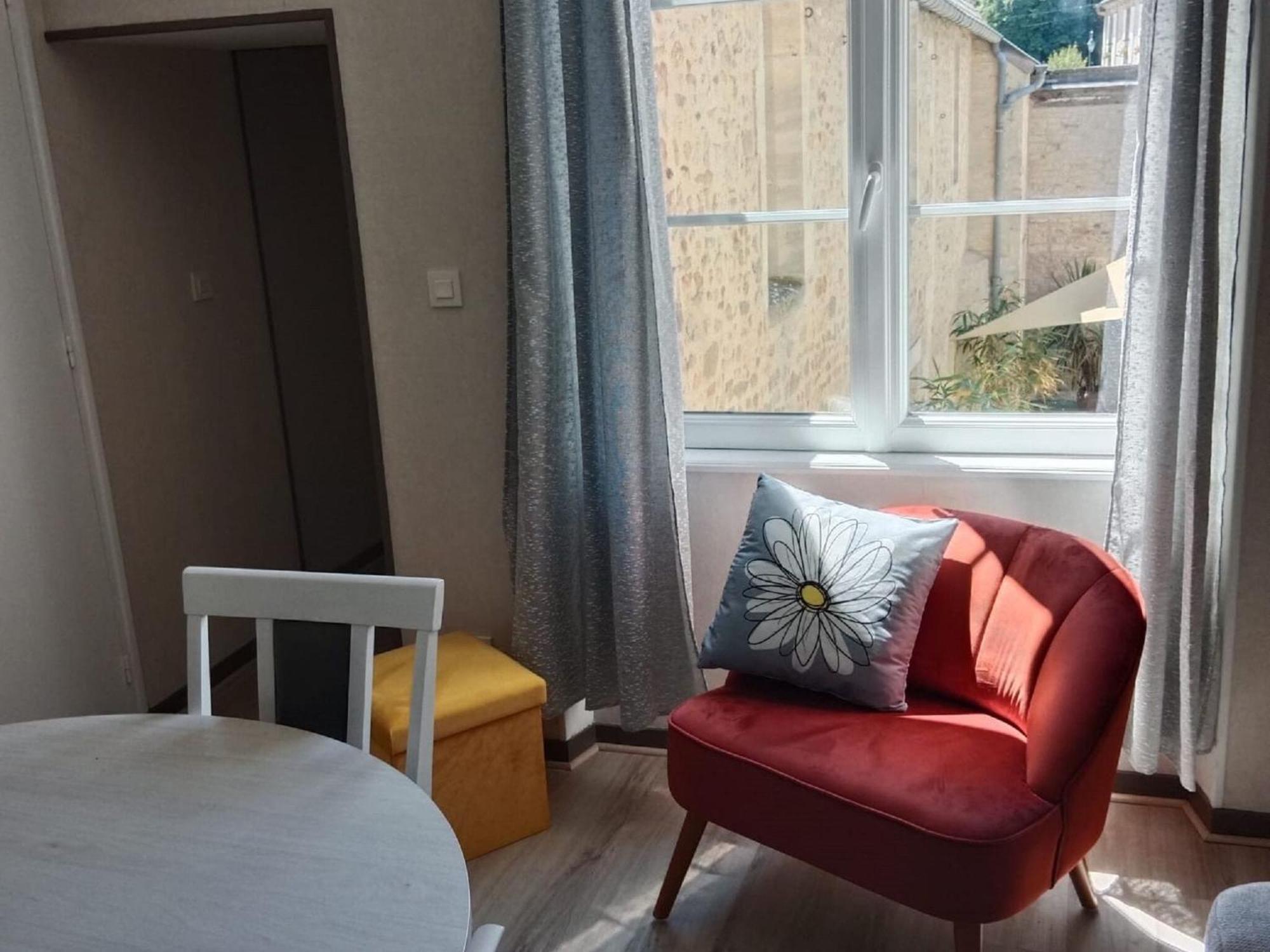 Modern Apartment In Bayeux Near Tapestry Museum Bagian luar foto